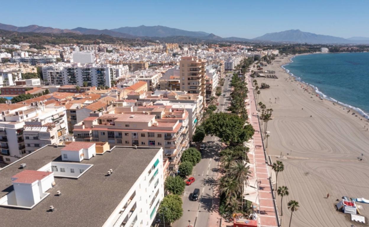 Second phase of the pedestrianisation of Estepona's Avenida de España
